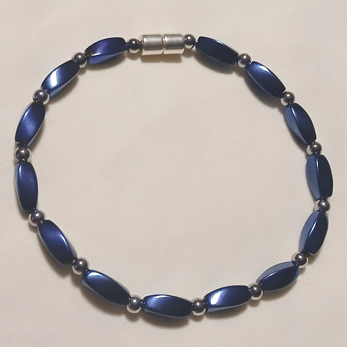 Magnetic navy blye bracelet by Singhifyvibes